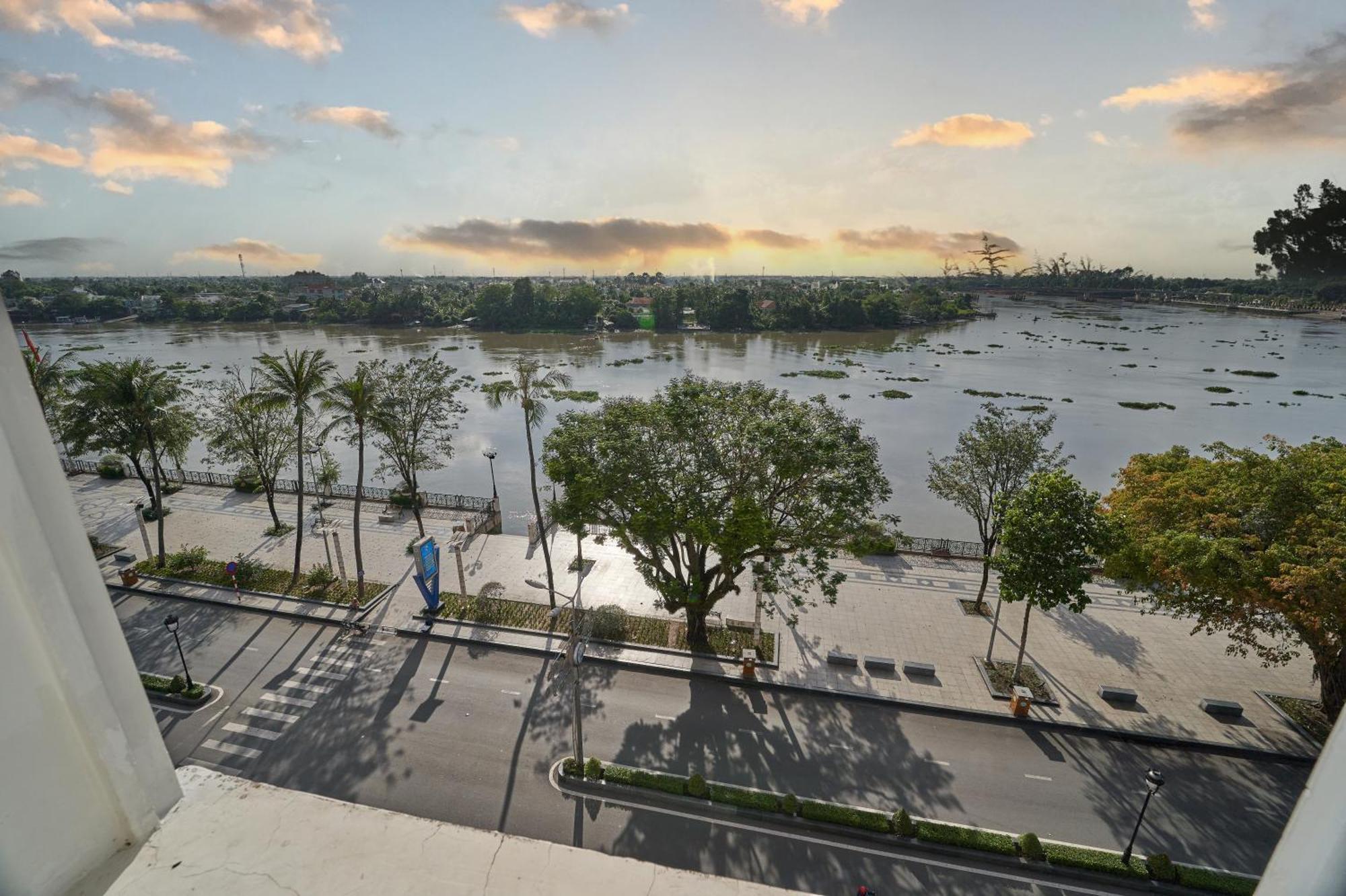 Bcons Riverside Hotel Binh Duong Thu Dau Mot Kültér fotó