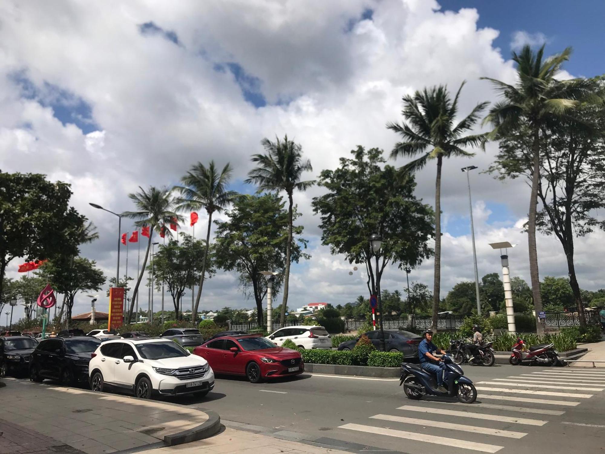 Bcons Riverside Hotel Binh Duong Thu Dau Mot Kültér fotó